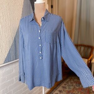 Dalia Collection Blue and White Silk-Feel Button up Shirt